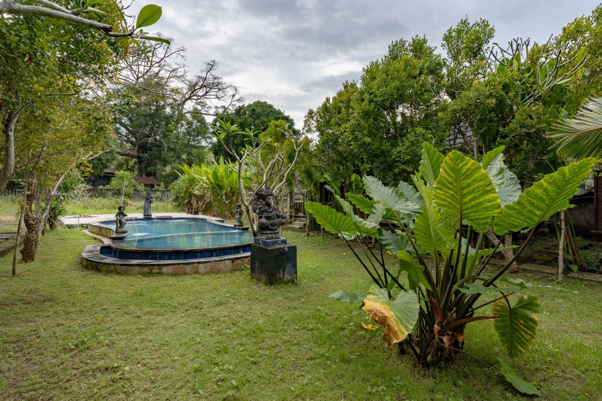 Raira Villas Lembongan Exterior photo