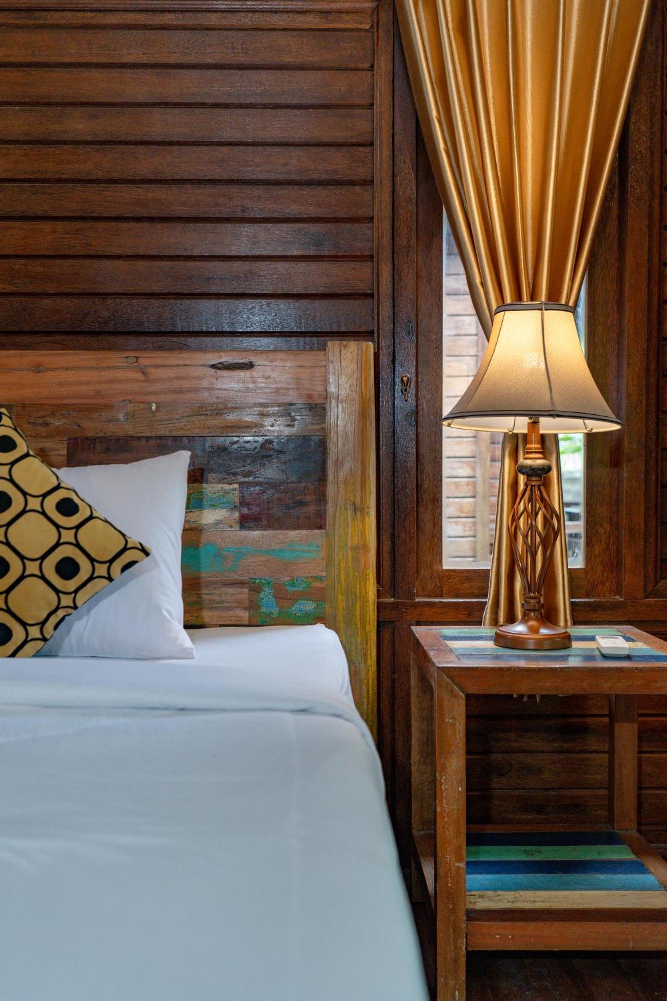 Raira Villas Lembongan Exterior photo