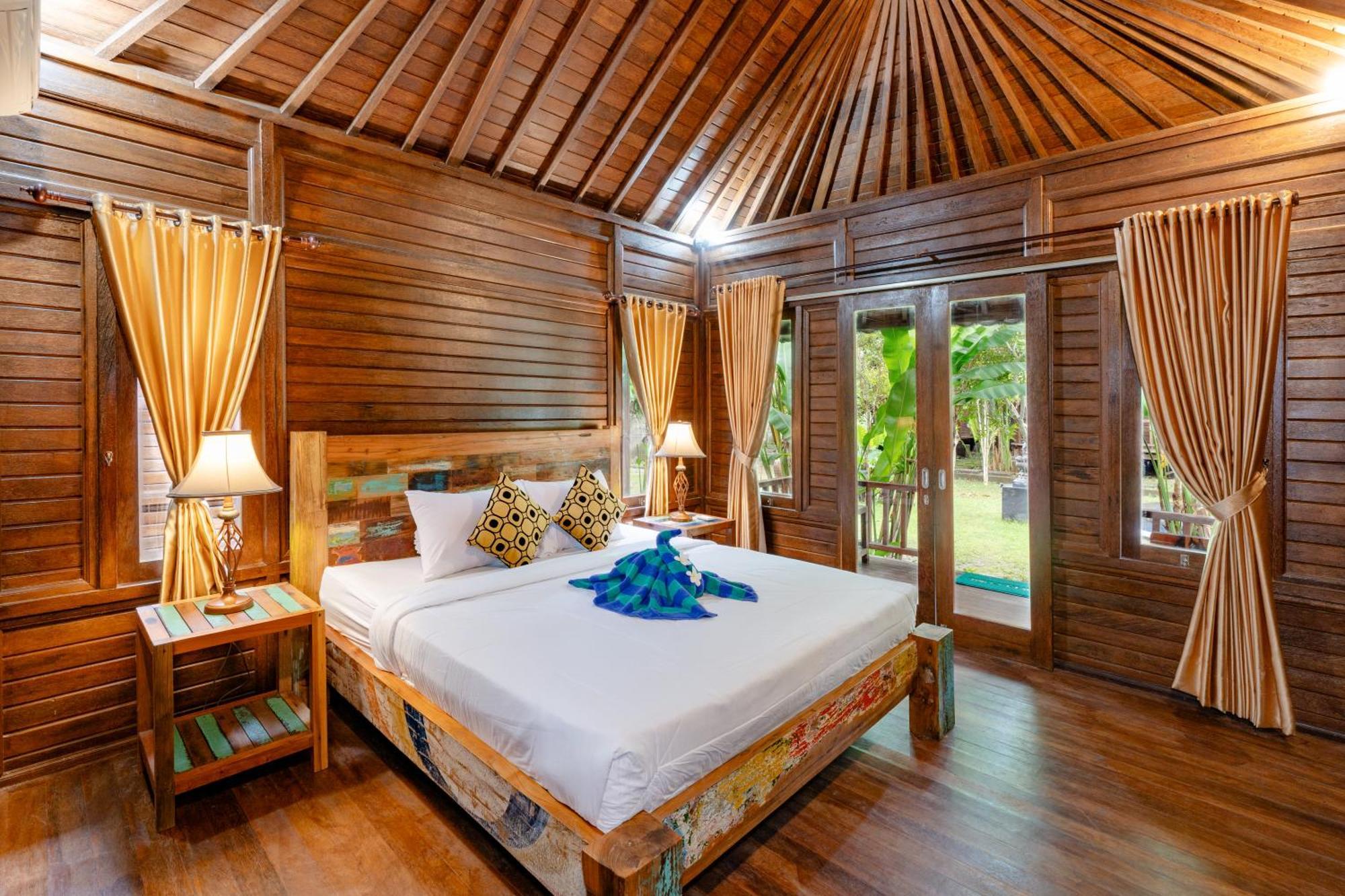 Raira Villas Lembongan Exterior photo